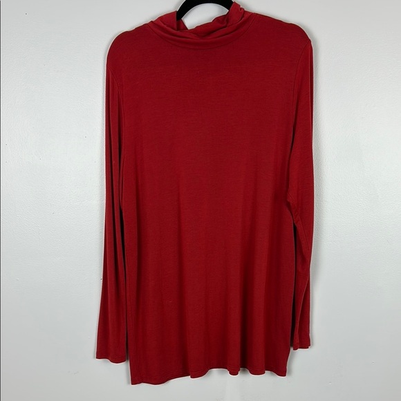 Torrid Elegant Modal Blend Red Women's Top Size 2 - Picture 2 of 10